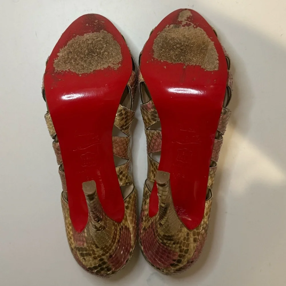 Christian Louboutin Fontanete Pink and Gold Metallic Snakeskin Peep Toe Pumps 39